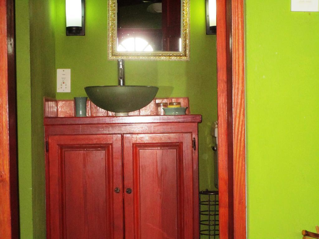 ホテル The Sweet Retreat Port Elizabeth エクステリア 写真